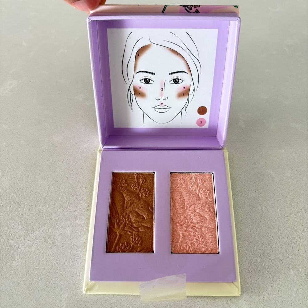 Yves Rocher Limited Edition Complexion Duo Brown Tan Eye Shadow Palette
